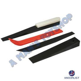 PLASTIC WEDGE SET 4 PIECE PANEL TRIM